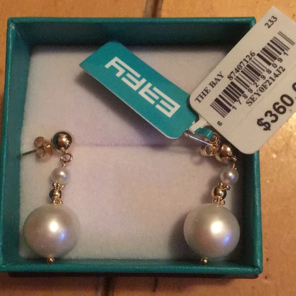 Gorgeous pearl earrings with 14K gold by Effy - Picture 1 of 4